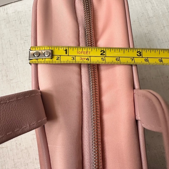 Kestrel Pink Travel Bag - Picture 9 of 9